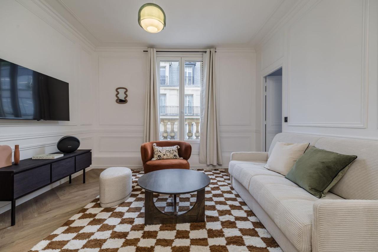 Appartement Poetic - Champs Elysees Paris