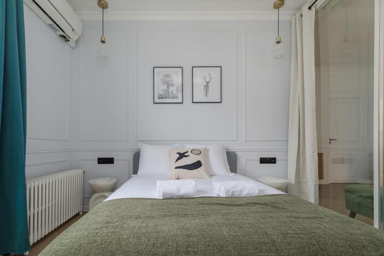 Appartement Poetic - Champs Elysees Paris